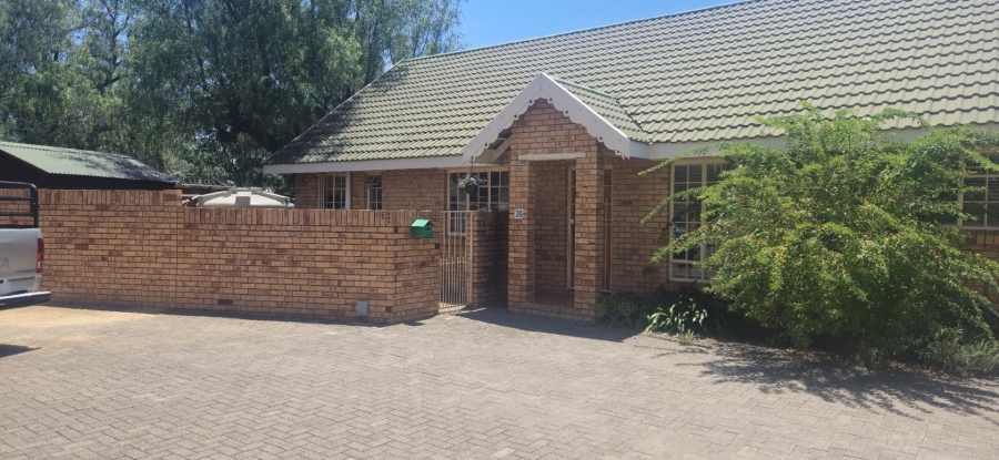 3 Bedroom Property for Sale in Heuwelsig Free State